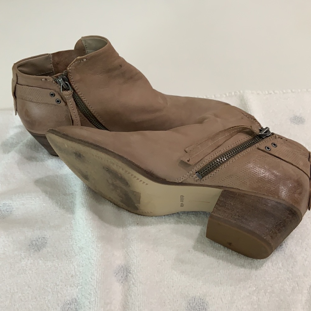 Shoes - Picture 3 of 3